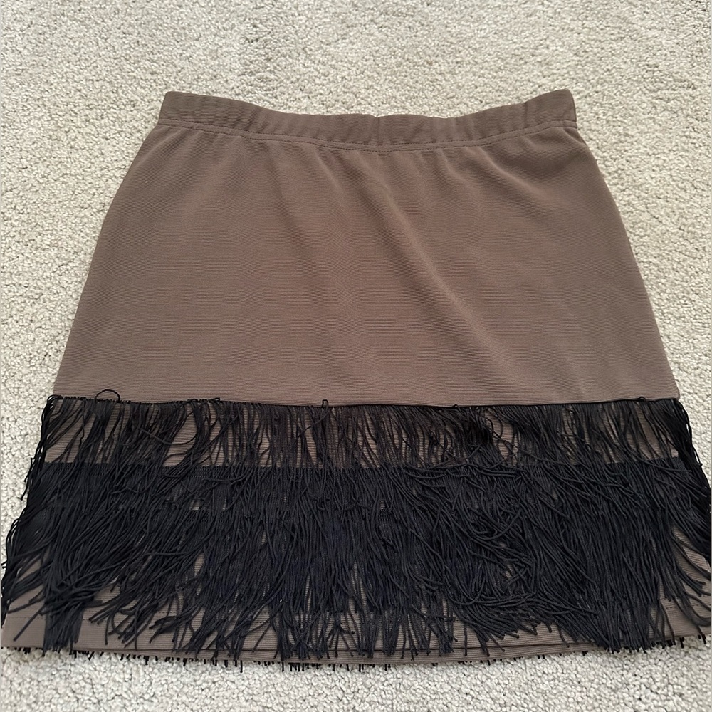 BB Dakota skirt size S!
